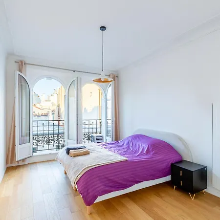 Apartment Elegant 2br - Sleeps 6 - Steps From Arc De Triomphe Paris