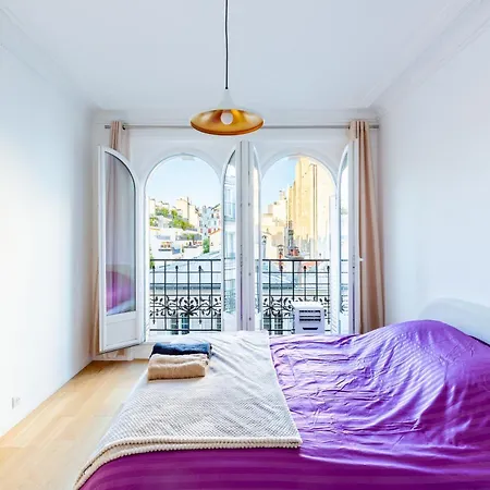 Apartment Elegant 2br - Sleeps 6 - Steps From Arc De Triomphe *